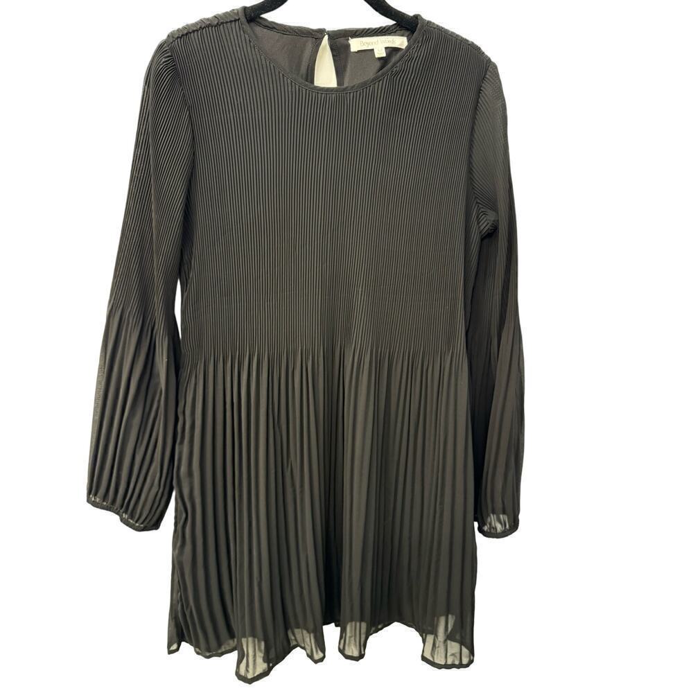 Beyond Words Medium Long Sleeves Pleated Mini Black Dress NWOT